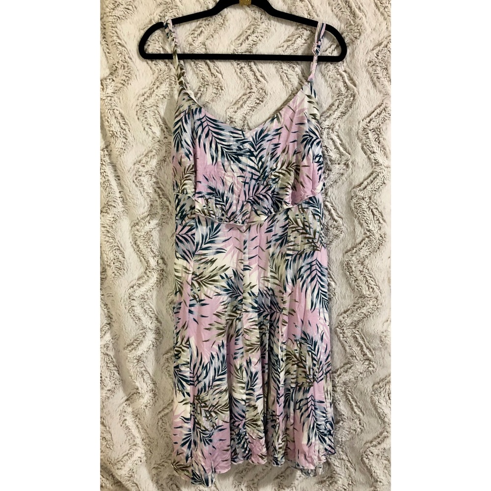 NWT Lilac Palm Leaf V-Neck Mini Dress